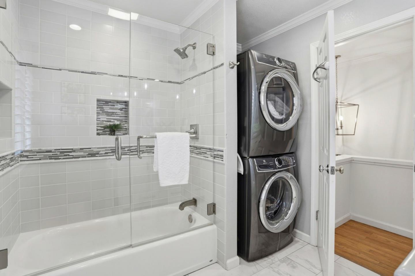 Detail Gallery Image 25 of 41 For 2613 Fairdell Dr, San Jose,  CA 95125 - 5 Beds | 3 Baths