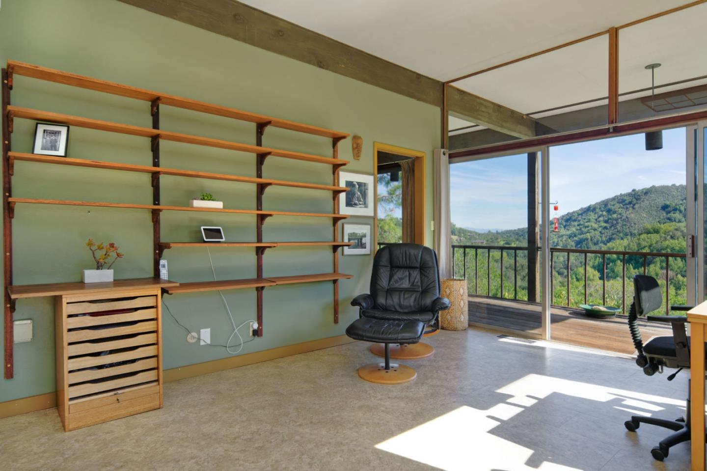 Detail Gallery Image 30 of 52 For 26969 Moody Rd., Los Altos Hills,  CA 94022 - 4 Beds | 2 Baths