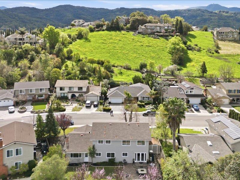 Detail Gallery Image 38 of 47 For 7081 Elmsdale Dr, San Jose,  CA 95120 - 5 Beds | 3 Baths