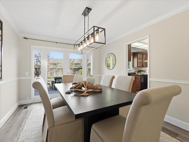 Detail Gallery Image 8 of 47 For 7081 Elmsdale Dr, San Jose,  CA 95120 - 5 Beds | 3 Baths