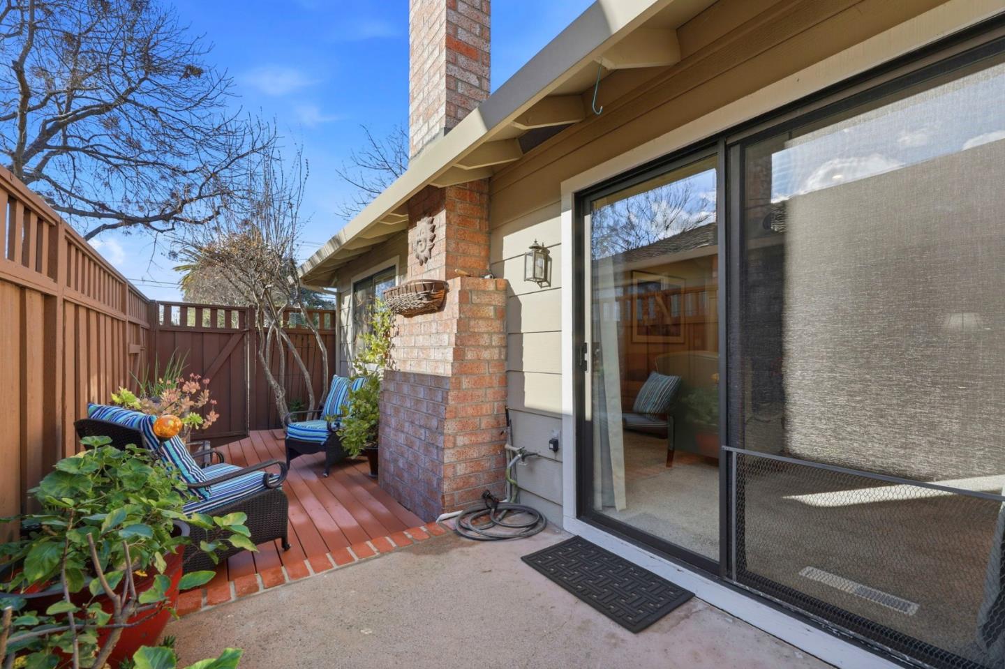 Detail Gallery Image 14 of 25 For 18932 Sara Park Cir, Saratoga,  CA 95070 - 2 Beds | 2 Baths