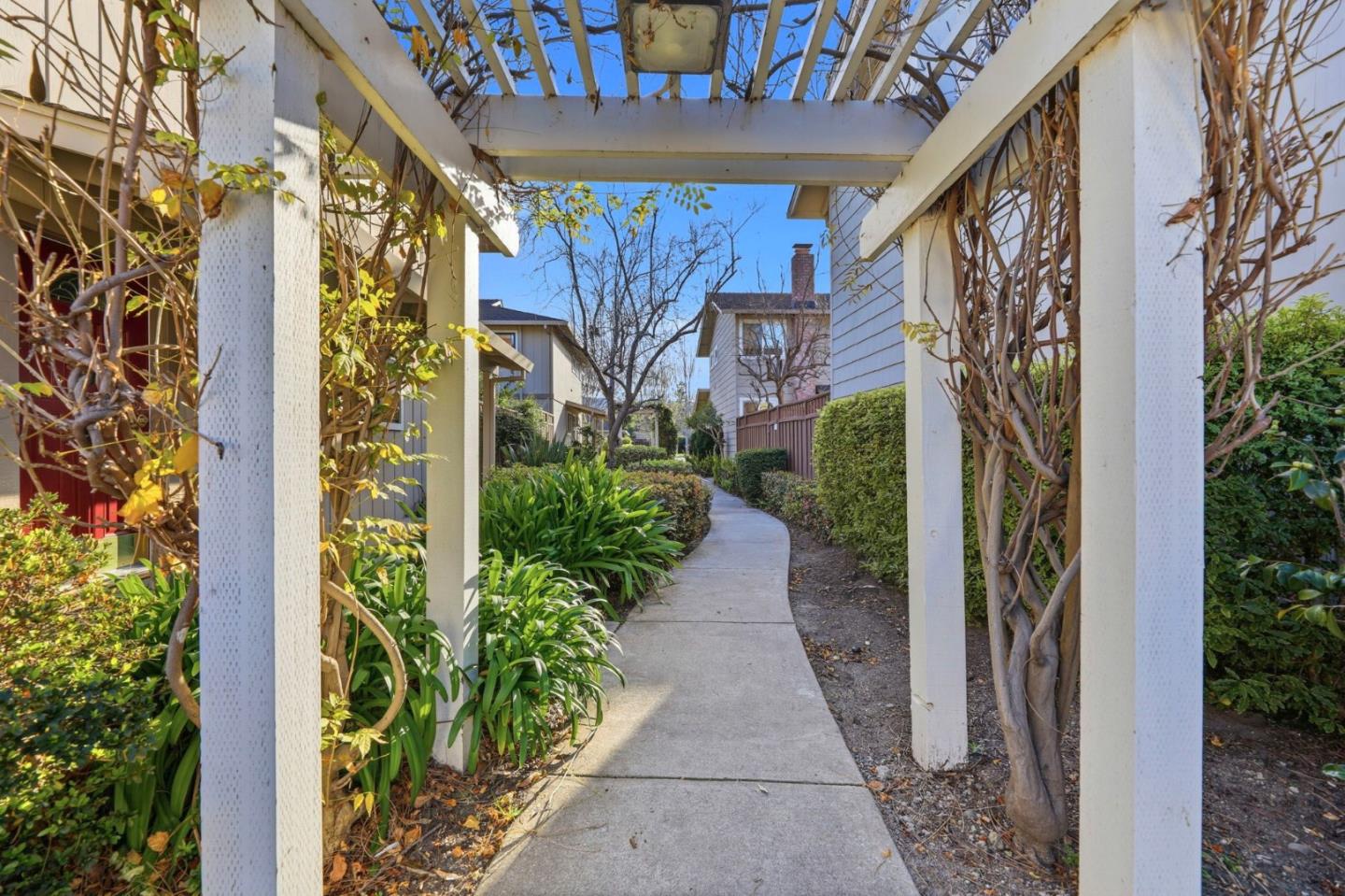 Detail Gallery Image 21 of 25 For 18932 Sara Park Cir, Saratoga,  CA 95070 - 2 Beds | 2 Baths