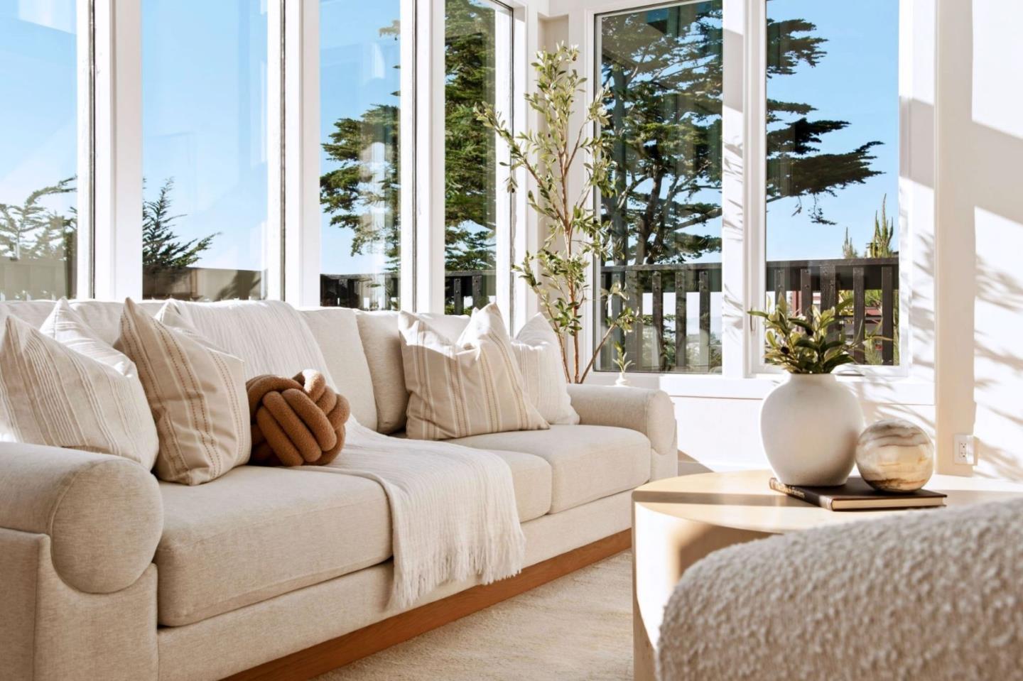 Detail Gallery Image 16 of 62 For 52 Frances Ave, Pacifica,  CA 94044 - 4 Beds | 4 Baths