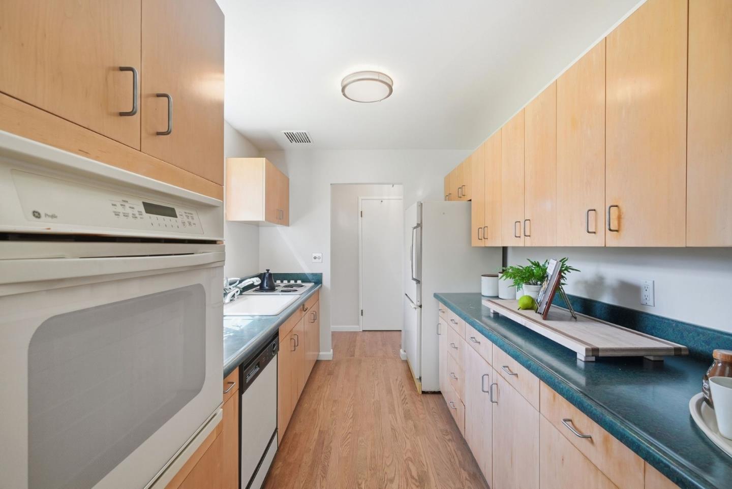 Detail Gallery Image 21 of 60 For 16786 Corcel Ct, Los Gatos,  CA 95032 - 3 Beds | 2 Baths