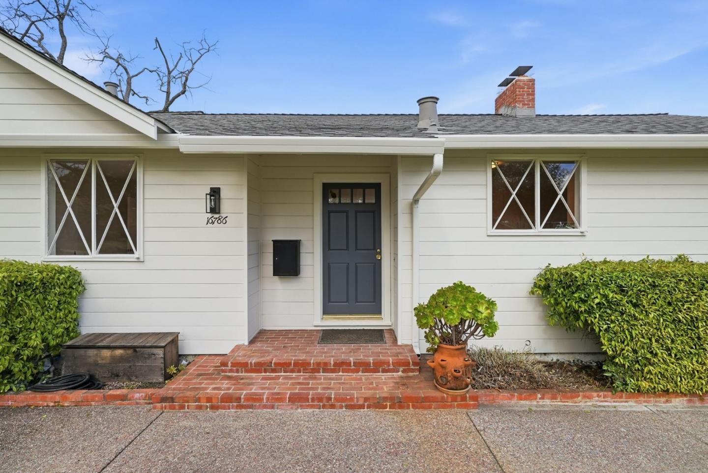 Detail Gallery Image 6 of 60 For 16786 Corcel Ct, Los Gatos,  CA 95032 - 3 Beds | 2 Baths