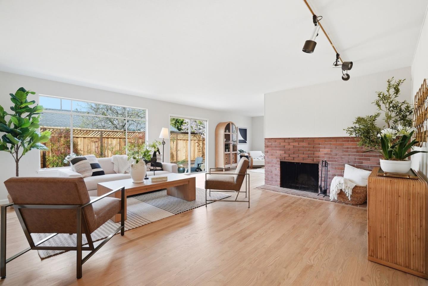 Detail Gallery Image 8 of 60 For 16786 Corcel Ct, Los Gatos,  CA 95032 - 3 Beds | 2 Baths