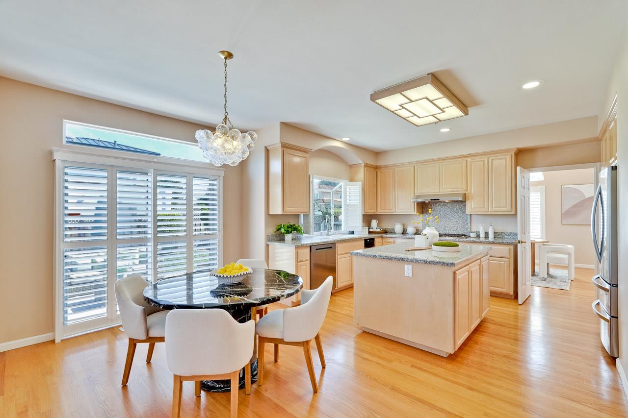 Detail Gallery Image 20 of 72 For 21031 Hazelbrook Dr, Cupertino,  CA 95014 - 6 Beds | 3/1 Baths