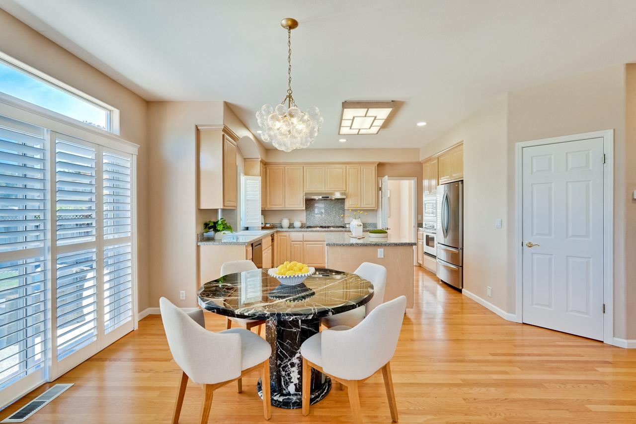 Detail Gallery Image 21 of 72 For 21031 Hazelbrook Dr, Cupertino,  CA 95014 - 6 Beds | 3/1 Baths