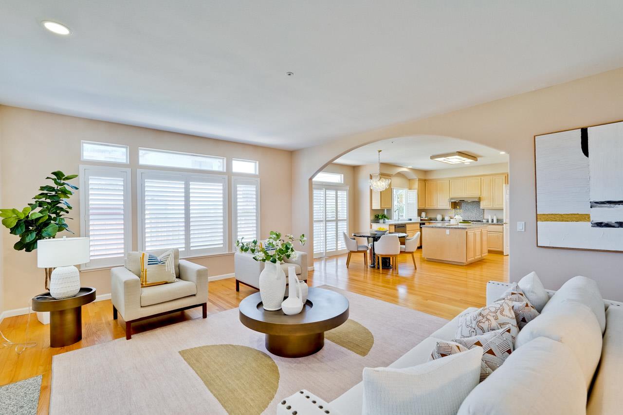 Detail Gallery Image 27 of 72 For 21031 Hazelbrook Dr, Cupertino,  CA 95014 - 6 Beds | 3/1 Baths