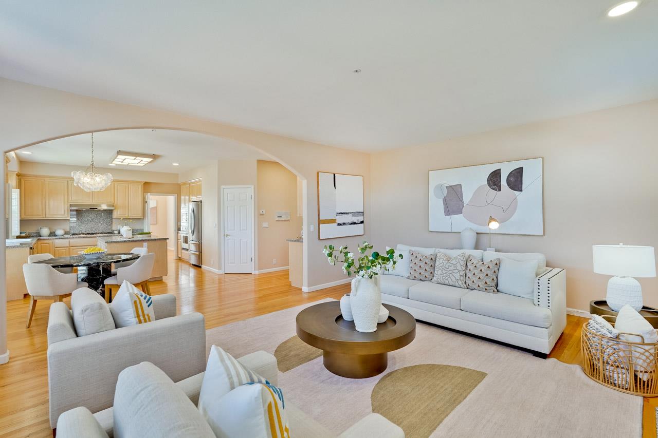 Detail Gallery Image 30 of 72 For 21031 Hazelbrook Dr, Cupertino,  CA 95014 - 6 Beds | 3/1 Baths