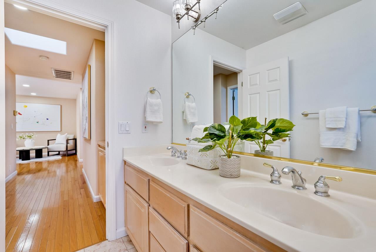 Detail Gallery Image 51 of 72 For 21031 Hazelbrook Dr, Cupertino,  CA 95014 - 6 Beds | 3/1 Baths