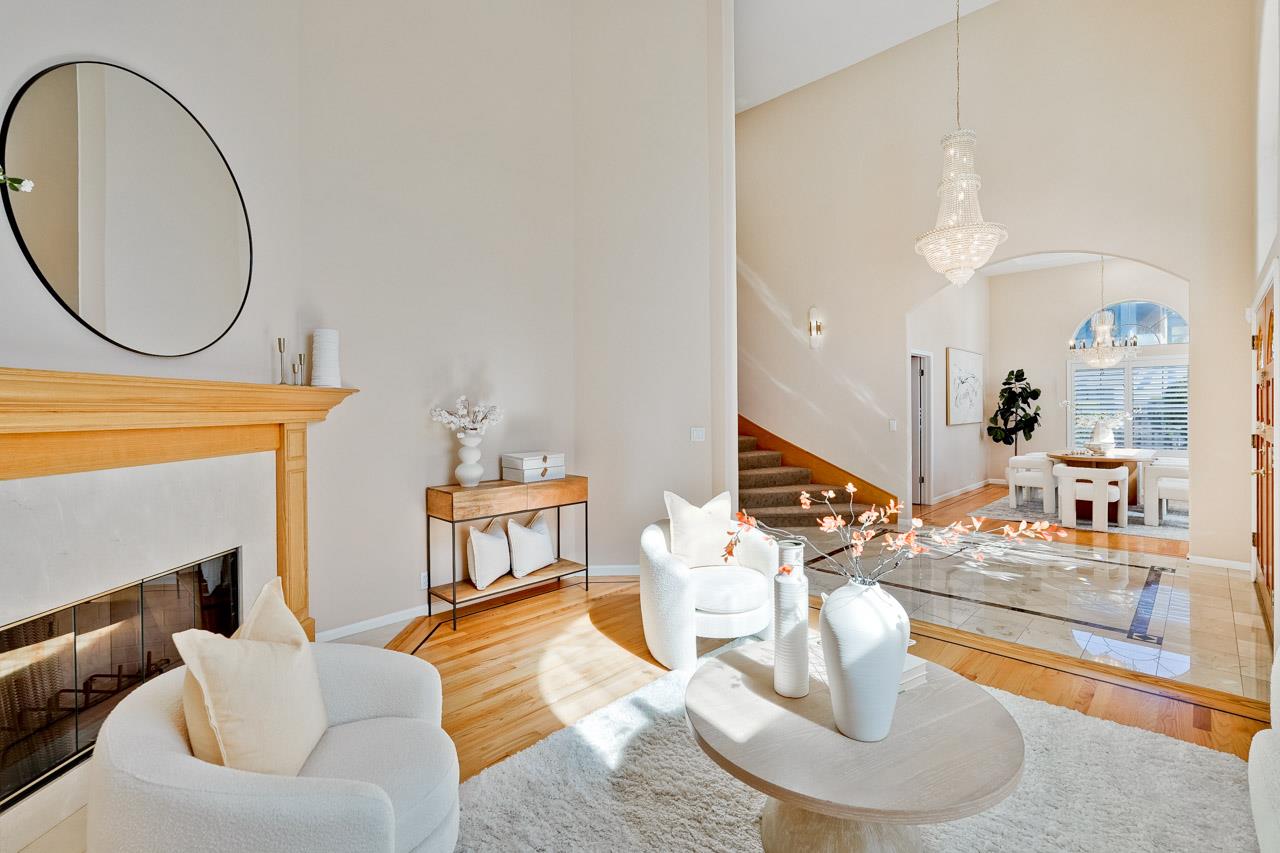 Detail Gallery Image 9 of 72 For 21031 Hazelbrook Dr, Cupertino,  CA 95014 - 6 Beds | 3/1 Baths