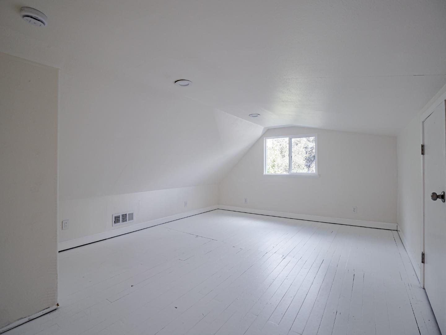 Detail Gallery Image 43 of 72 For 21496 Mary Alice Way, Los Gatos,  CA 95033 - 2 Beds | 2 Baths