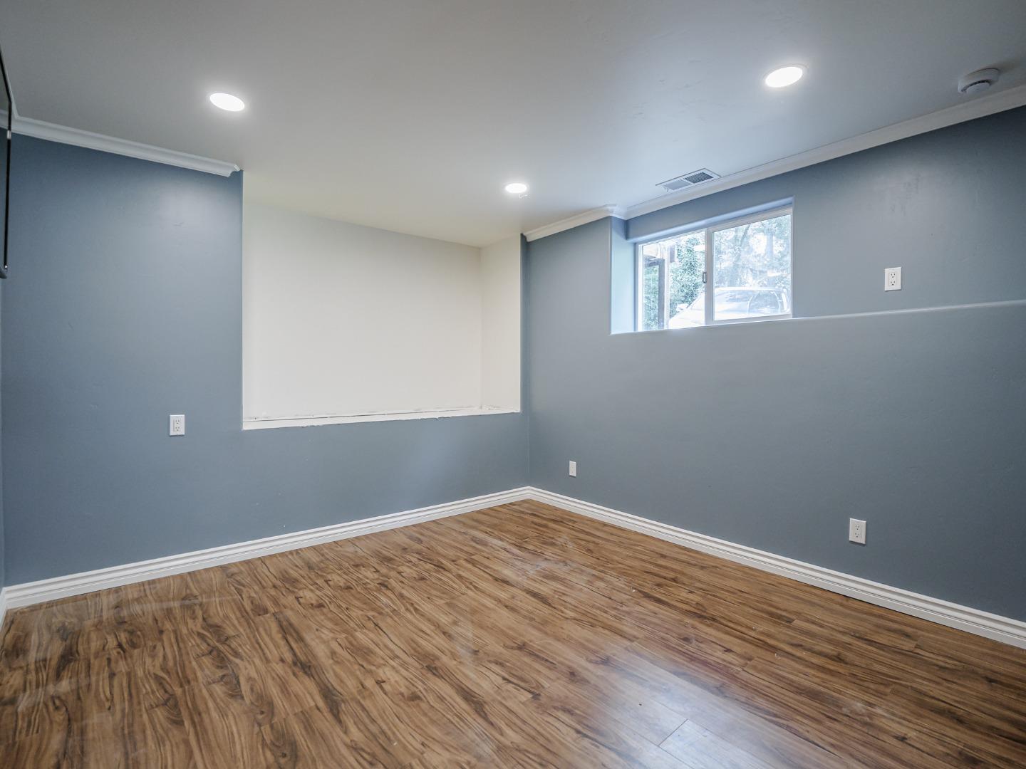 Detail Gallery Image 49 of 72 For 21496 Mary Alice Way, Los Gatos,  CA 95033 - 2 Beds | 2 Baths