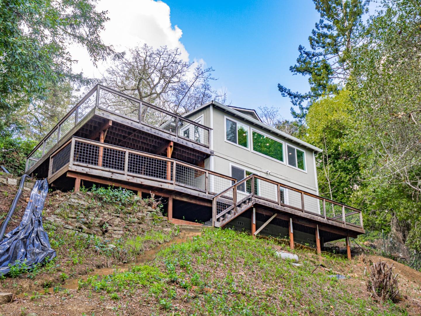 Detail Gallery Image 6 of 72 For 21496 Mary Alice Way, Los Gatos,  CA 95033 - 2 Beds | 2 Baths