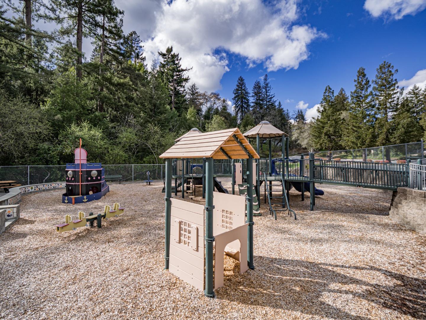 Detail Gallery Image 9 of 72 For 21496 Mary Alice Way, Los Gatos,  CA 95033 - 2 Beds | 2 Baths