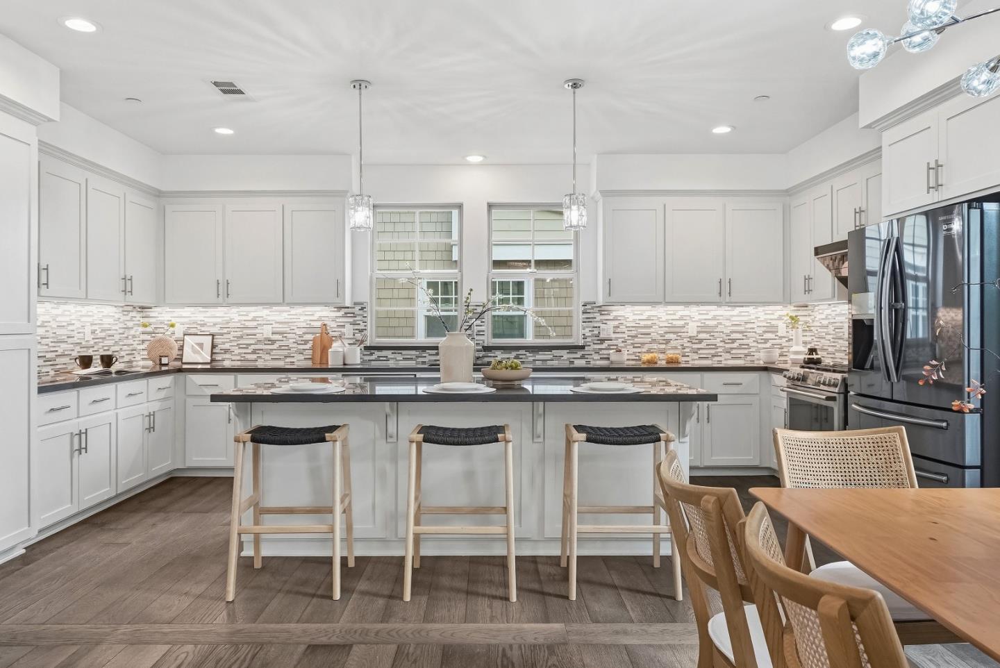 Photo #8: ML82036930 Listing: Photo #8