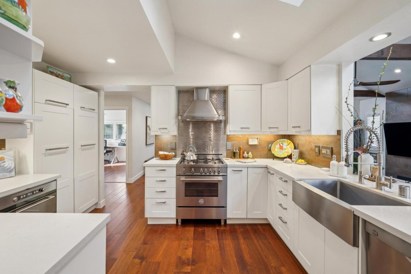 Detail Gallery Image 14 of 72 For 174 Villa Ave, Los Gatos,  CA 95030 - 3 Beds | 3/1 Baths