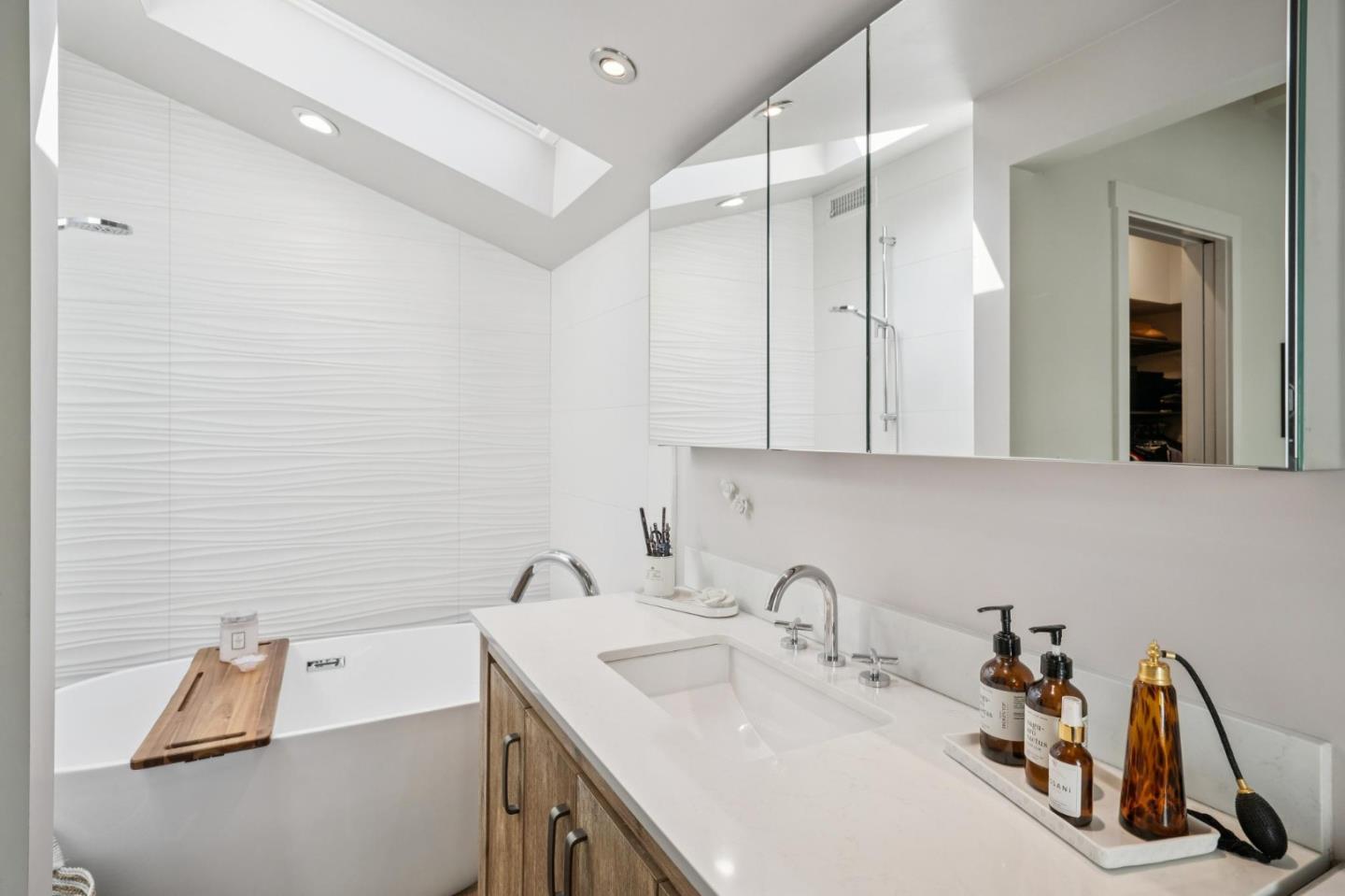 Detail Gallery Image 25 of 72 For 174 Villa Ave, Los Gatos,  CA 95030 - 3 Beds | 3/1 Baths