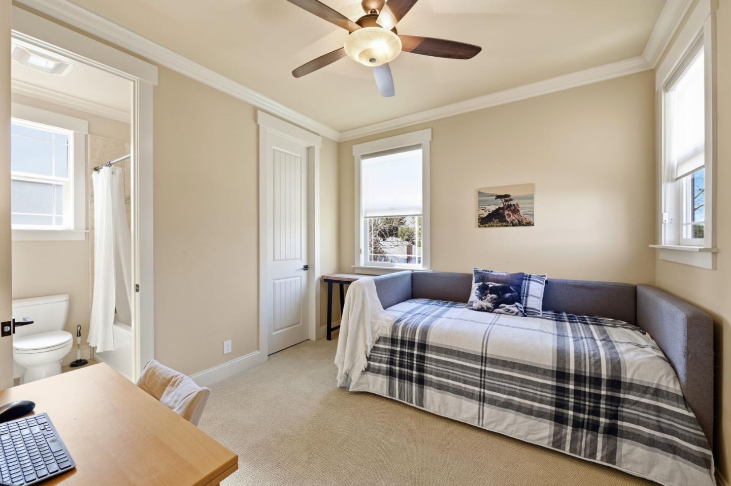 Detail Gallery Image 32 of 49 For 1008 Riverside Dr, San Jose,  CA 95125 - 4 Beds | 3/1 Baths