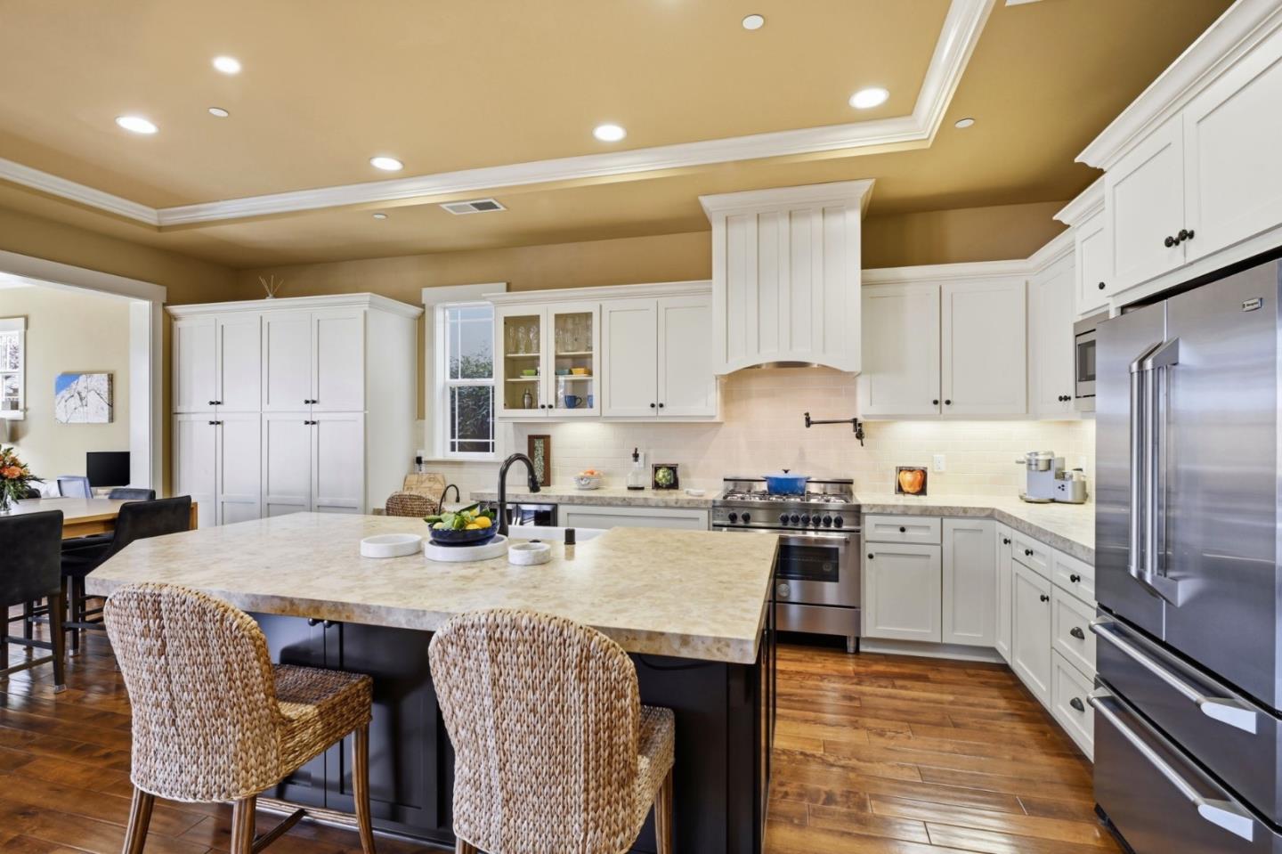 Detail Gallery Image 6 of 49 For 1008 Riverside Dr, San Jose,  CA 95125 - 4 Beds | 3/1 Baths