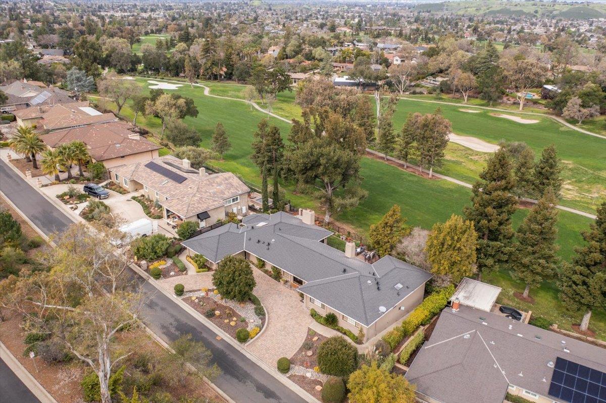 Detail Gallery Image 6 of 44 For 1321 Echo Valley Dr, San Jose,  CA 95120 - 3 Beds | 2/1 Baths