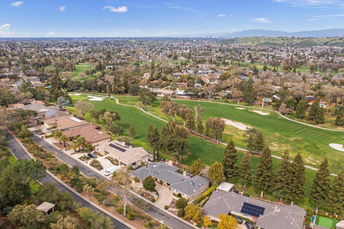 Detail Gallery Image 7 of 44 For 1321 Echo Valley Dr, San Jose,  CA 95120 - 3 Beds | 2/1 Baths