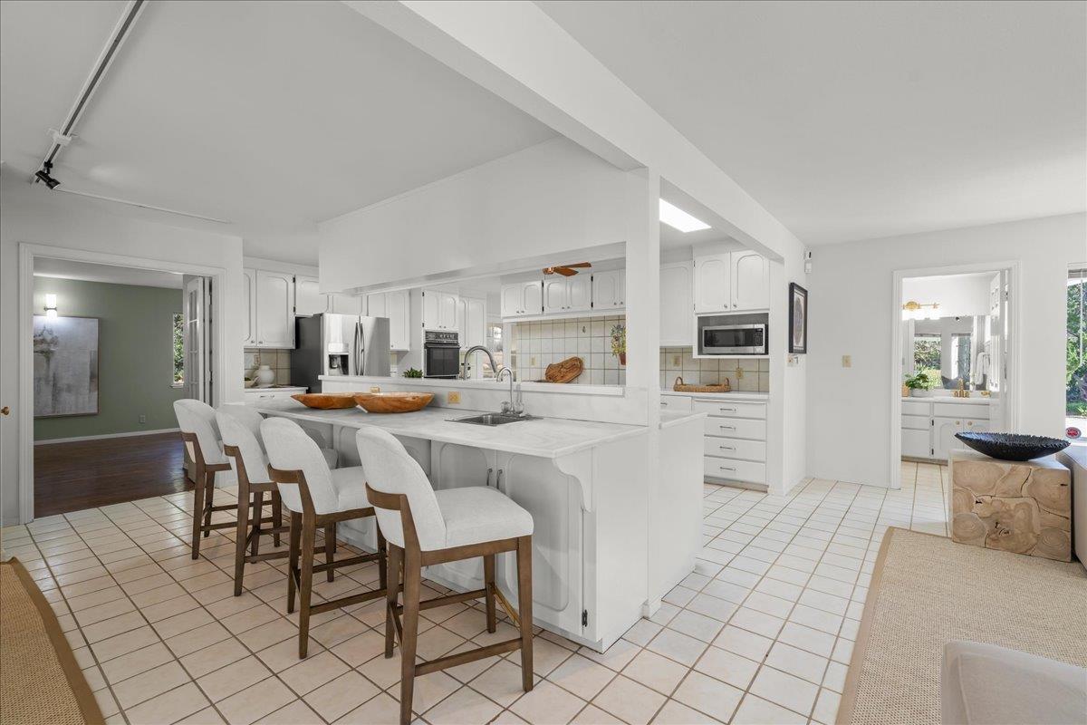 Detail Gallery Image 10 of 116 For 14721 Live Oak Ln, Saratoga,  CA 95070 - 7 Beds | 5/1 Baths