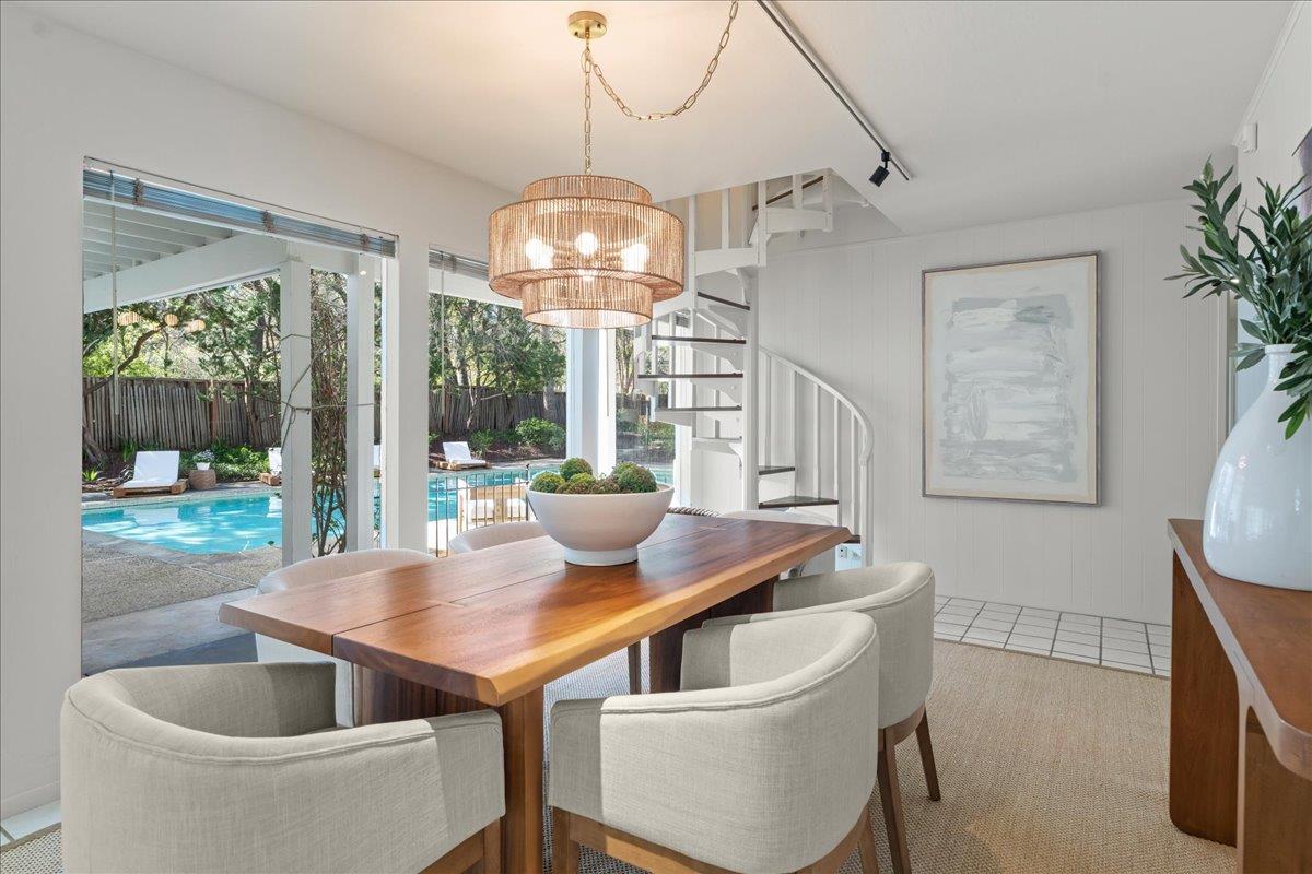 Detail Gallery Image 17 of 116 For 14721 Live Oak Ln, Saratoga,  CA 95070 - 7 Beds | 5/1 Baths