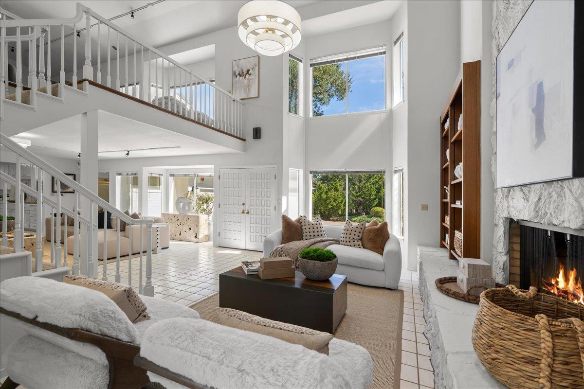 Detail Gallery Image 3 of 116 For 14721 Live Oak Ln, Saratoga,  CA 95070 - 7 Beds | 5/1 Baths