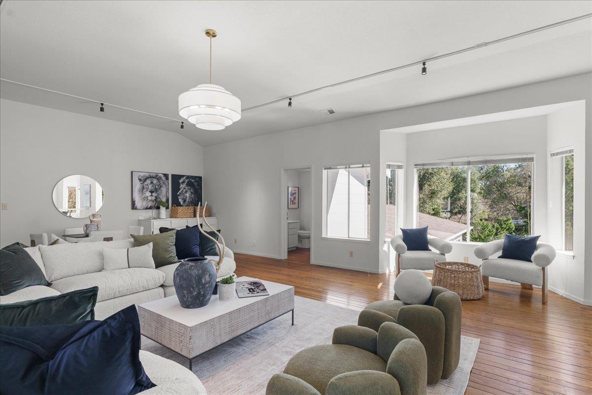 Detail Gallery Image 32 of 116 For 14721 Live Oak Ln, Saratoga,  CA 95070 - 7 Beds | 5/1 Baths