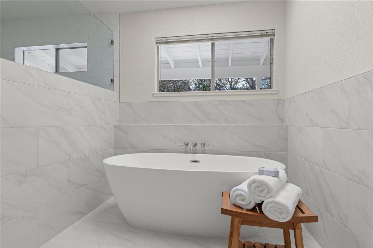 Detail Gallery Image 59 of 116 For 14721 Live Oak Ln, Saratoga,  CA 95070 - 7 Beds | 5/1 Baths