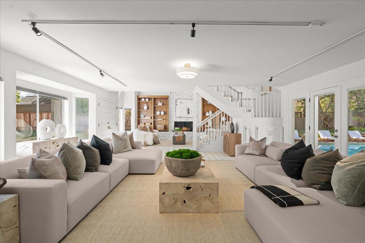 Detail Gallery Image 6 of 116 For 14721 Live Oak Ln, Saratoga,  CA 95070 - 7 Beds | 5/1 Baths