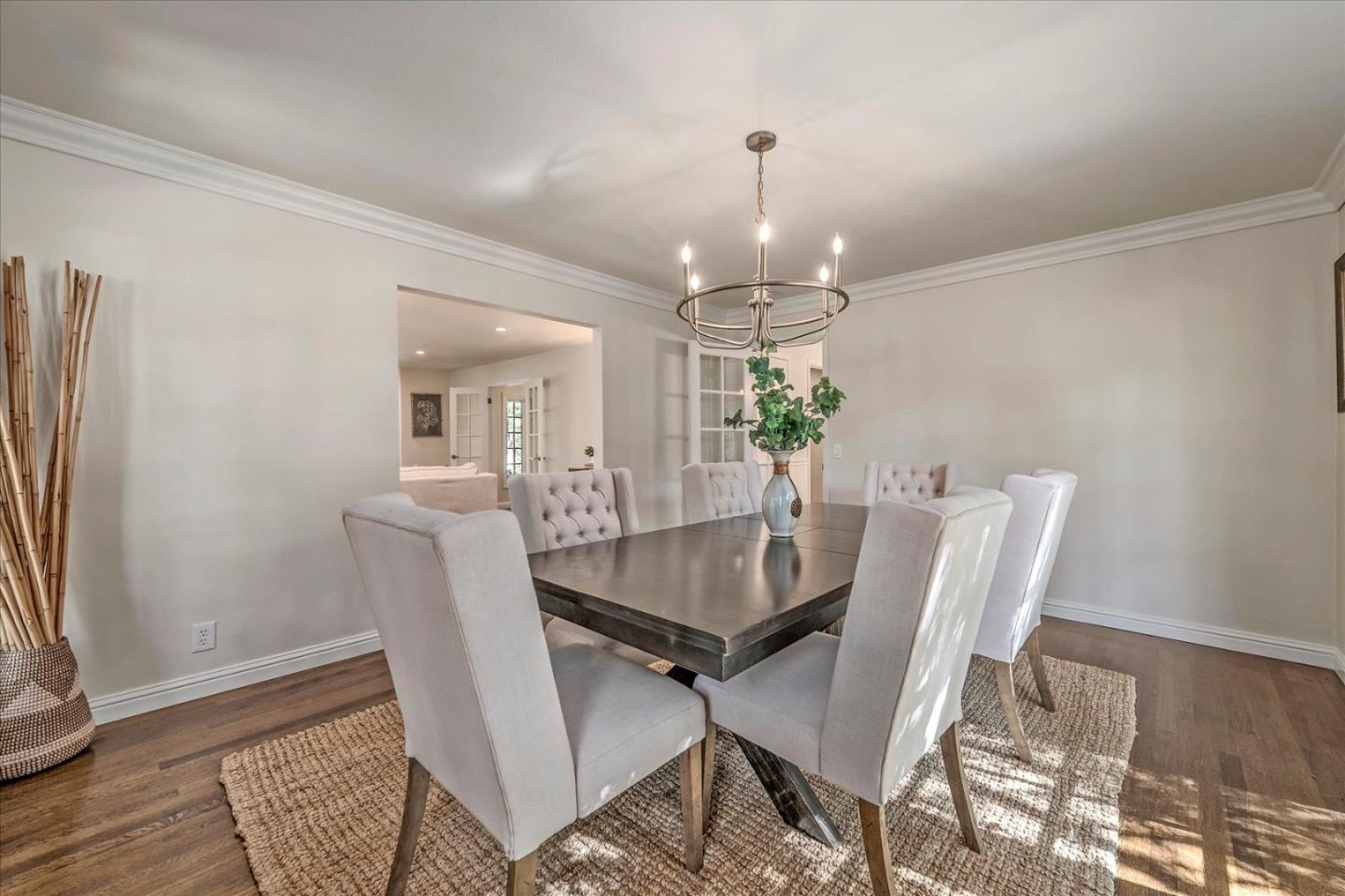 Detail Gallery Image 17 of 52 For 21700 via Regina, Saratoga,  CA 95070 - 4 Beds | 3/1 Baths