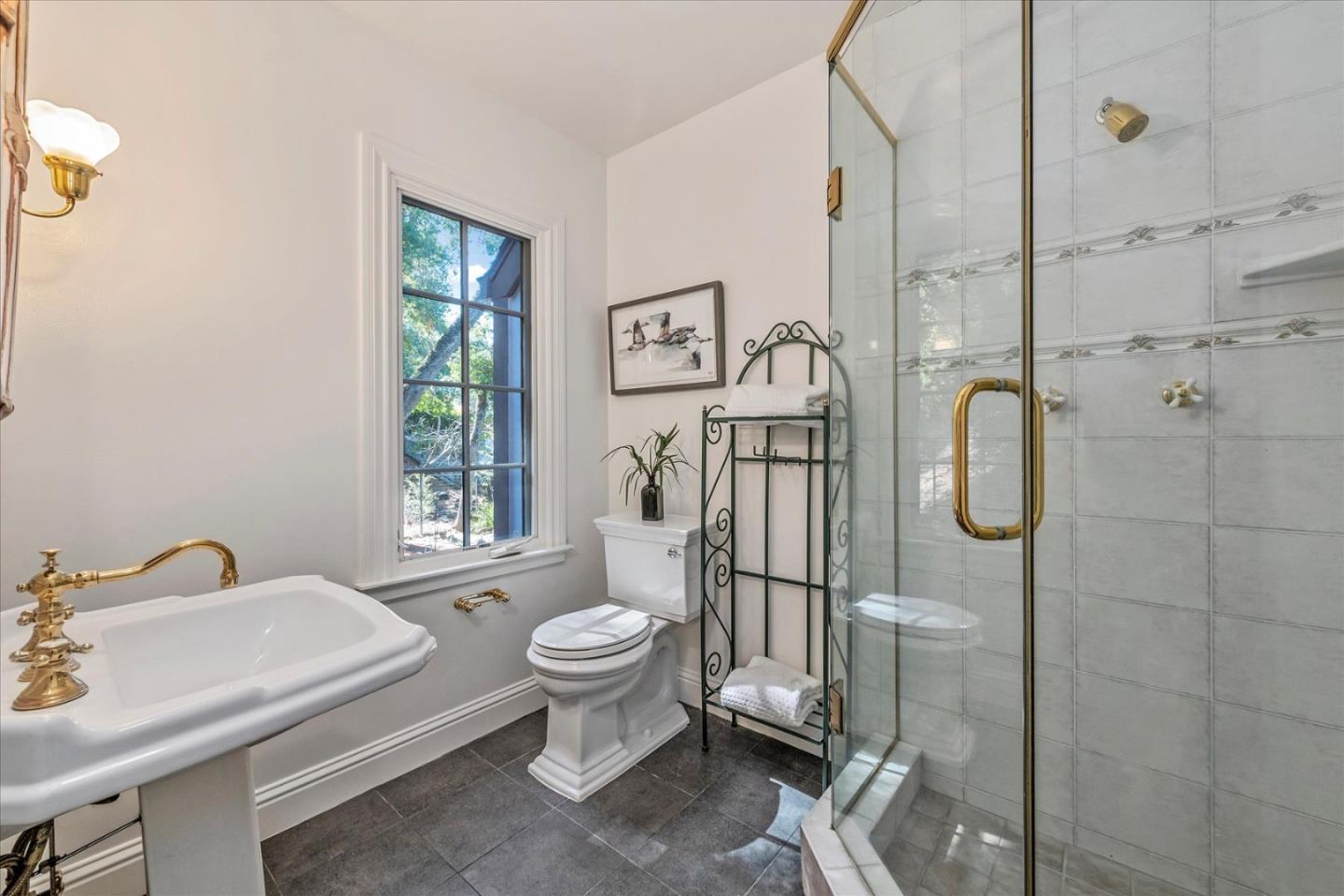 Detail Gallery Image 30 of 52 For 21700 via Regina, Saratoga,  CA 95070 - 4 Beds | 3/1 Baths