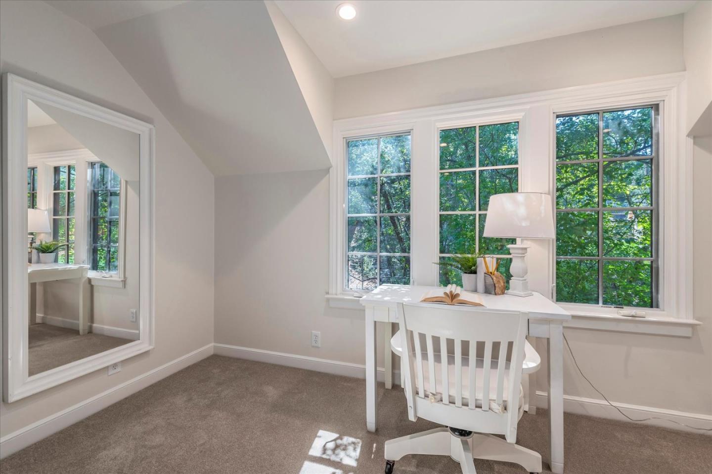 Detail Gallery Image 37 of 52 For 21700 via Regina, Saratoga,  CA 95070 - 4 Beds | 3/1 Baths