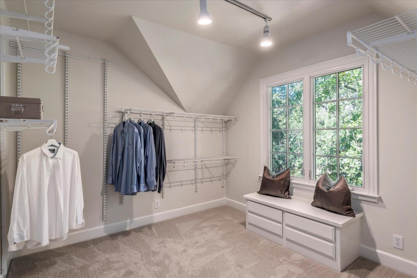 Detail Gallery Image 40 of 52 For 21700 via Regina, Saratoga,  CA 95070 - 4 Beds | 3/1 Baths