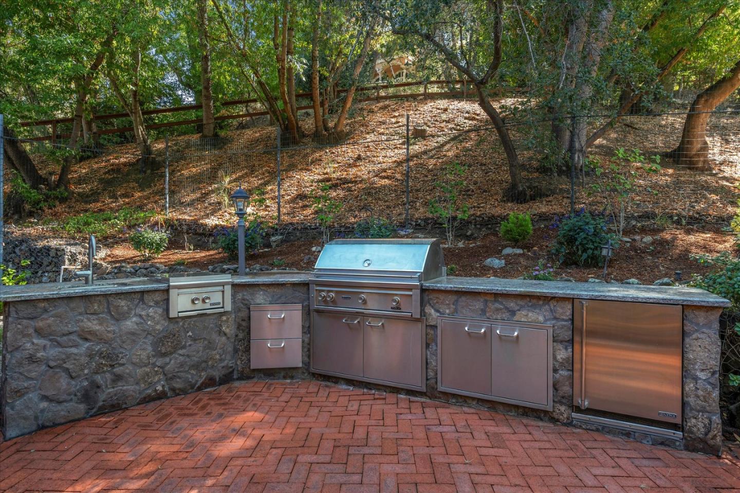 Detail Gallery Image 45 of 52 For 21700 via Regina, Saratoga,  CA 95070 - 4 Beds | 3/1 Baths