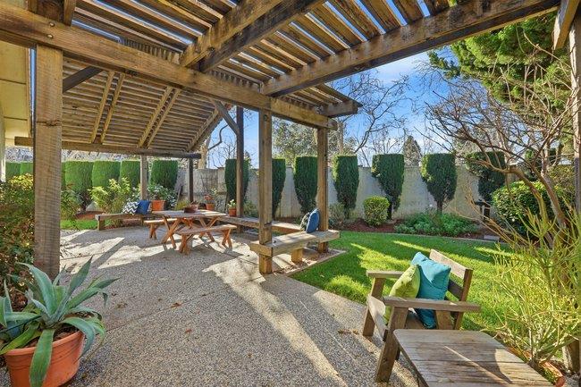 Detail Gallery Image 17 of 35 For 2350 Bayo Claros Cir, Morgan Hill,  CA 95037 - 2 Beds | 2 Baths