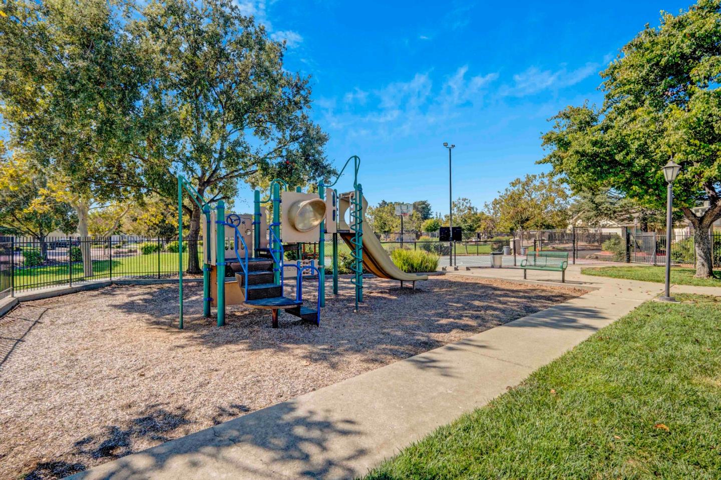 Detail Gallery Image 22 of 35 For 2350 Bayo Claros Cir, Morgan Hill,  CA 95037 - 2 Beds | 2 Baths