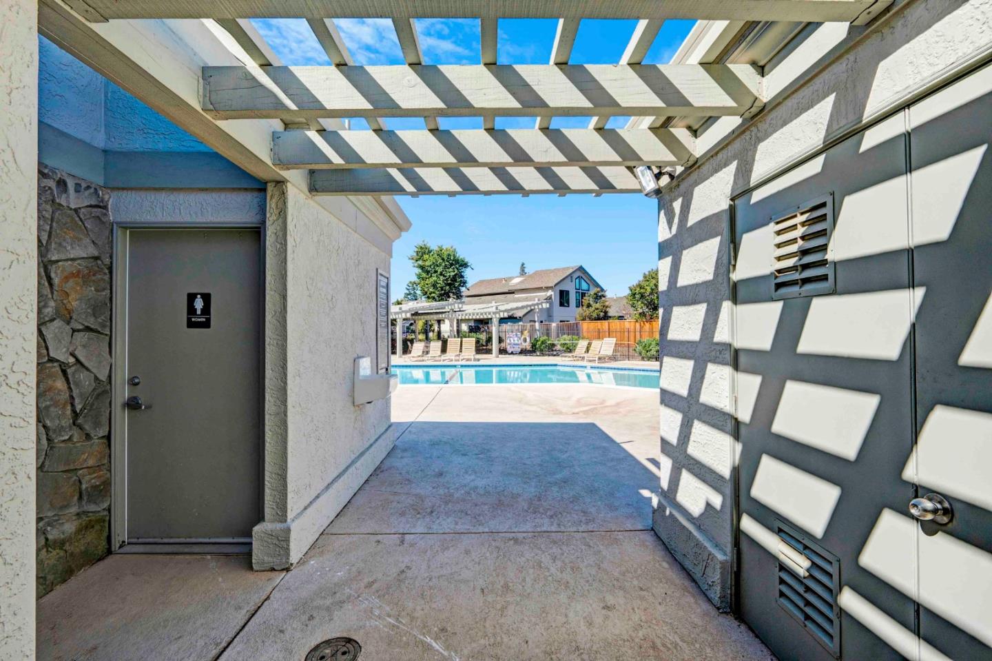 Detail Gallery Image 27 of 35 For 2350 Bayo Claros Cir, Morgan Hill,  CA 95037 - 2 Beds | 2 Baths