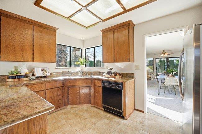 Detail Gallery Image 6 of 35 For 2350 Bayo Claros Cir, Morgan Hill,  CA 95037 - 2 Beds | 2 Baths