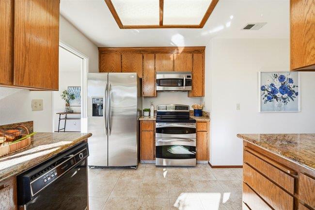 Detail Gallery Image 7 of 35 For 2350 Bayo Claros Cir, Morgan Hill,  CA 95037 - 2 Beds | 2 Baths