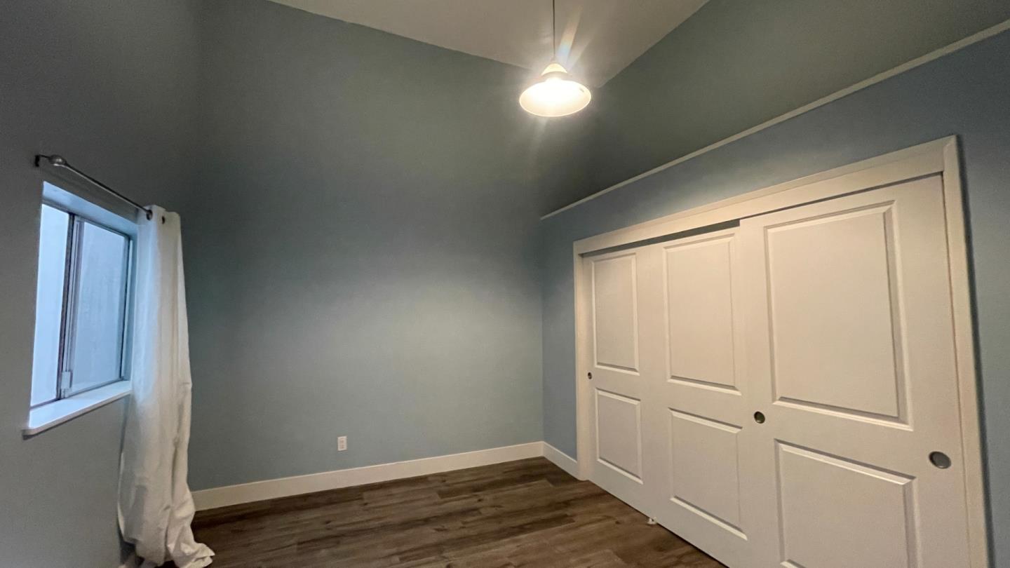 Detail Gallery Image 4 of 6 For 375 12th St #1,  Oakland,  CA 94607 - 2 Beds | 1 Baths