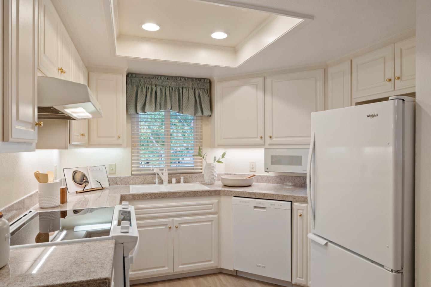 Photo #10: ML82036949 Listing: Photo #10