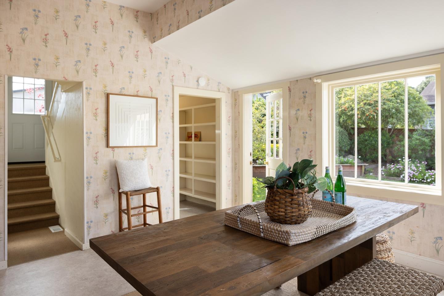 Detail Gallery Image 12 of 28 For 226 Willow St, Pacific Grove,  CA 93950 - 5 Beds | 2 Baths