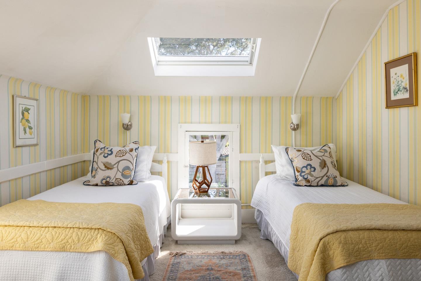 Detail Gallery Image 21 of 28 For 226 Willow St, Pacific Grove,  CA 93950 - 5 Beds | 2 Baths