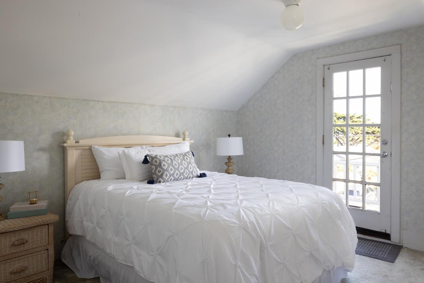 Detail Gallery Image 22 of 28 For 226 Willow St, Pacific Grove,  CA 93950 - 5 Beds | 2 Baths