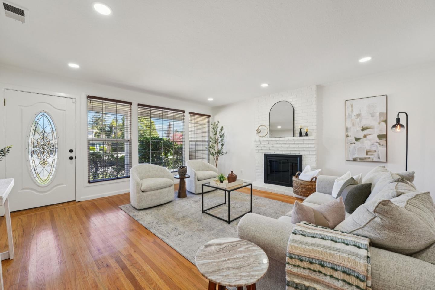 Detail Gallery Image 10 of 45 For 3336 Spring St, Redwood City,  CA 94063 - 3 Beds | 2 Baths