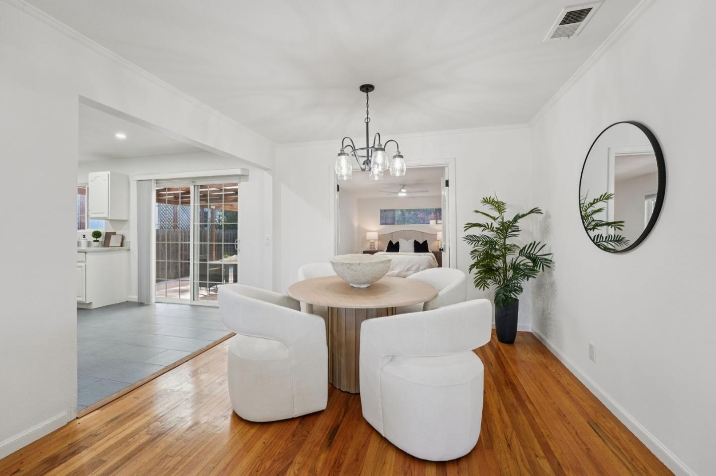 Detail Gallery Image 11 of 45 For 3336 Spring St, Redwood City,  CA 94063 - 3 Beds | 2 Baths